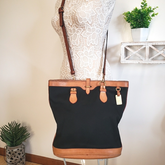 Vintage Dooney & Bourke Cabriolet Black Canvas and Leather Bucket Bag - Picture 1 of 14